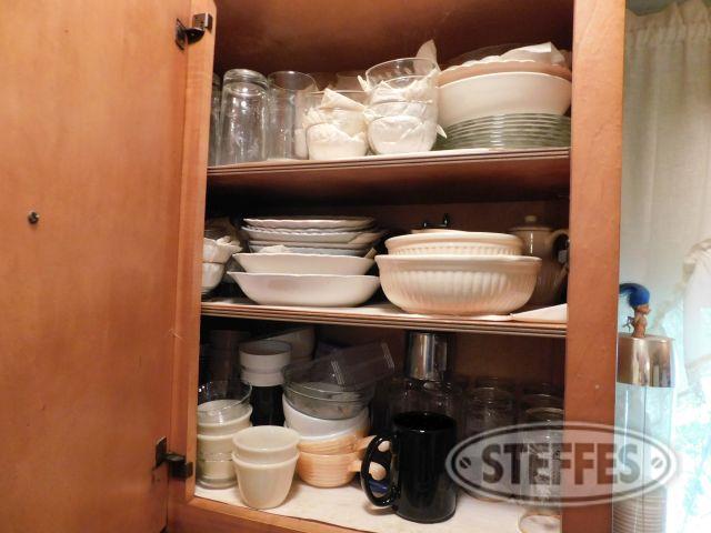 Contents of Kitchen Cabinet